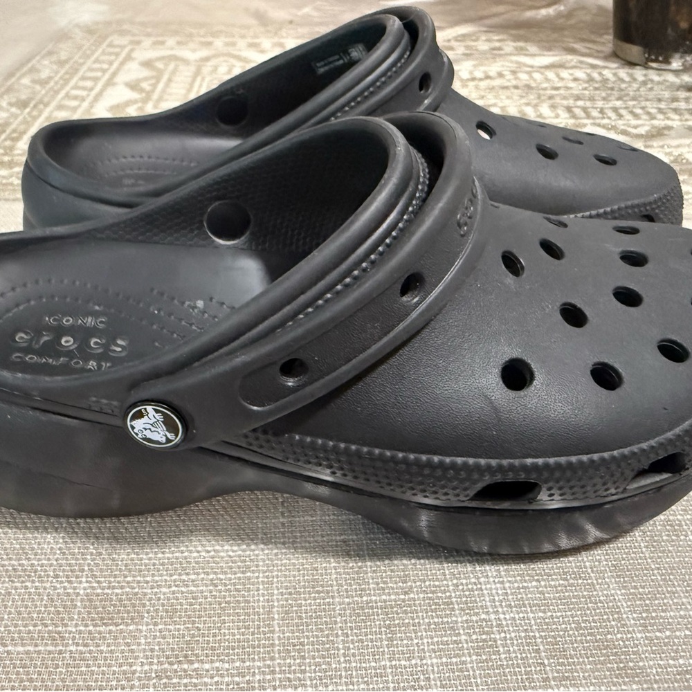 Black platform crocs womens size 10
